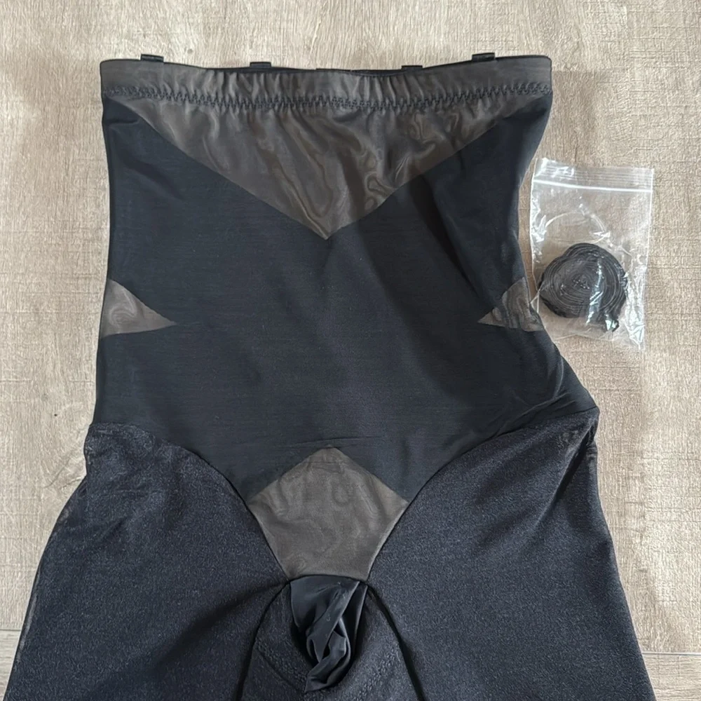 NWOT- Honeylove Super Power Short in sz M - Picture 9 of 10